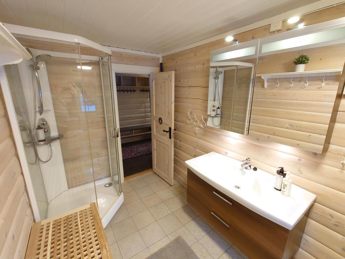 וראדל 100M Lift, 2 Min Swim - Large Family Cabin מראה חיצוני תמונה